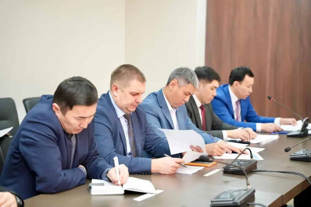 В республиканском селекторе рассмотрены промежуточные итоги отопительного сезона и планы ремонтной кампании (3)