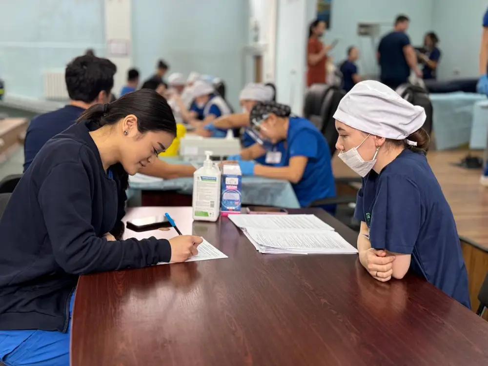 60 доноров за один день: в кардиоцентре Алматы состоялась масштабная акция по сдаче крови (2)