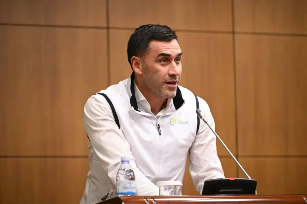 В Министерстве туризма и спорта состоялась встреча с представителями общенациональной коалиции (5)