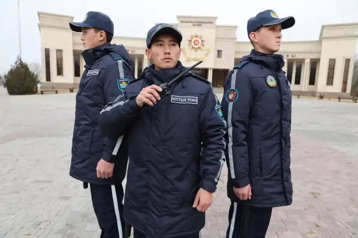 Рядовой Национальной гвардии совмещает службу с поэтическим творчеством (4)