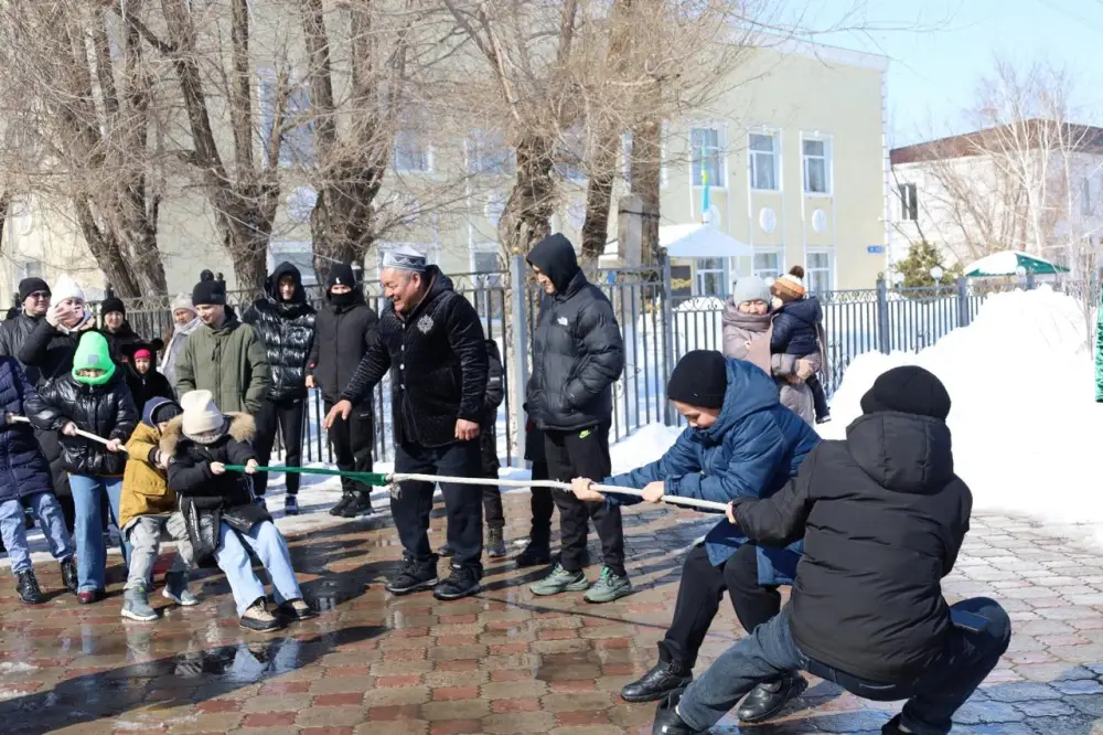 В сёлах Карагандинской области открываются новые спортивные объекты (2)