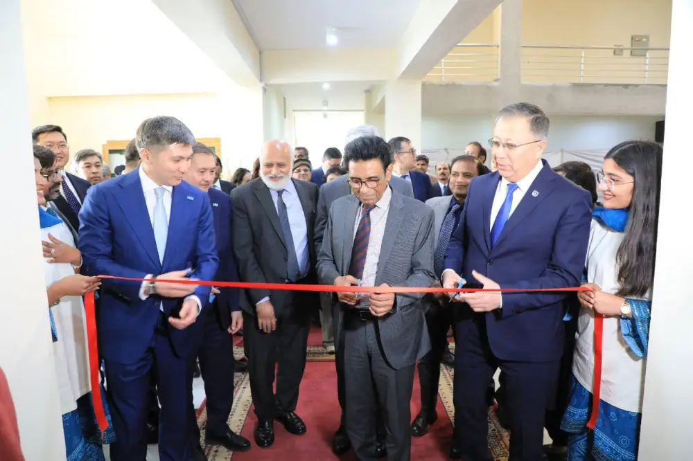 Казахстанские научные и образовательные центры открыты в Пакистане (4)