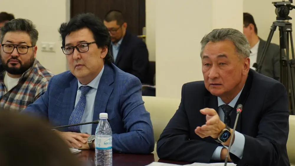 В МИНЗДРАВЕ ОБСУДИЛИ ПРОЕКТ КОНСТИТУЦИОННЫХ ИЗМЕНЕНИЙ В ЧАСТИ ПРАВА НА МЕДИЦИНСКУЮ ПОМОЩЬ (7)