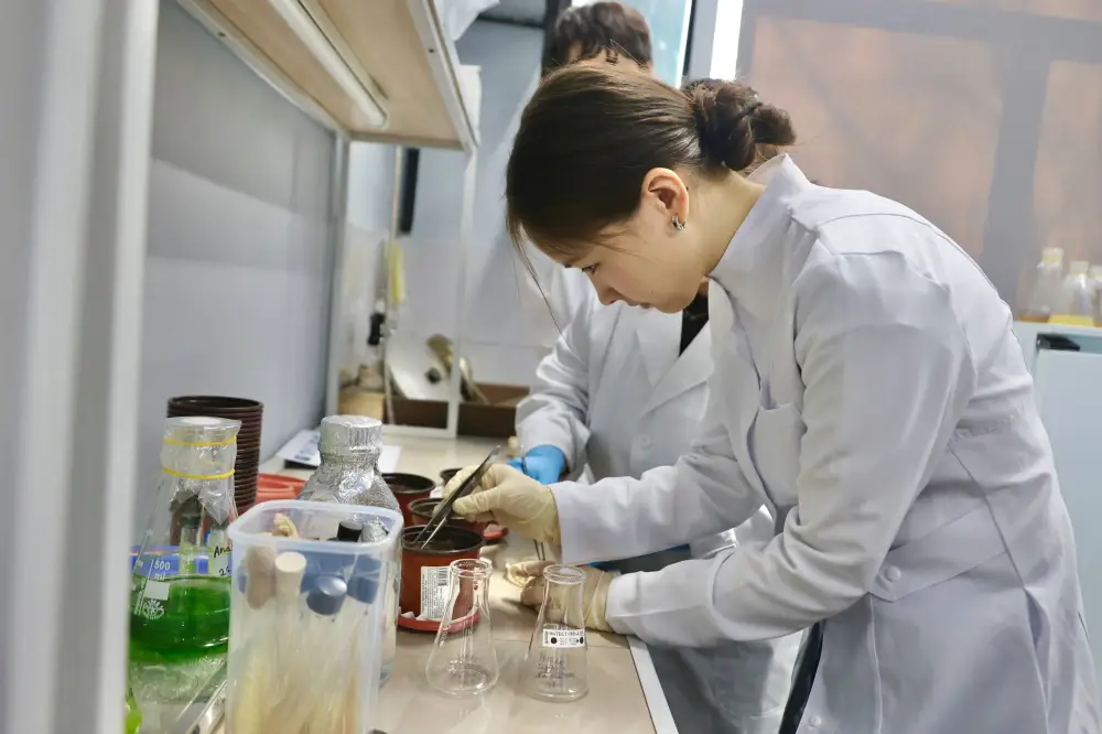 Научная разработка казахстанских ученых открывает путь к созданию новых биоудобрений (4)