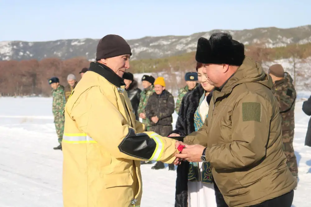 Противопожарная техника передана в «Баянаульский государственный национальный природный парк» (2)