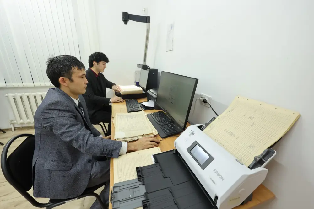 Рабочая поездка в Меркенский район: общественная безопасность, архивное наследие и инфраструктурное развитие (3)