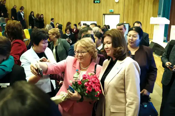 Статус учителя - престиж страны: Казахстан вошел в число мировых лидеров по условиям труда педагогов (2)