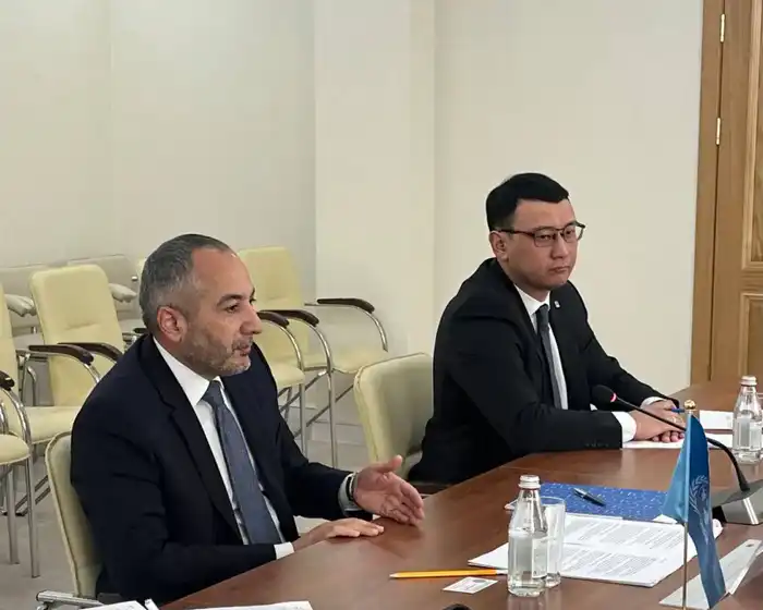 В Минтруда обсудили вопросы защиты прав беженцев с новым Представителем УВКБ ООН в Центральной Азии (4)