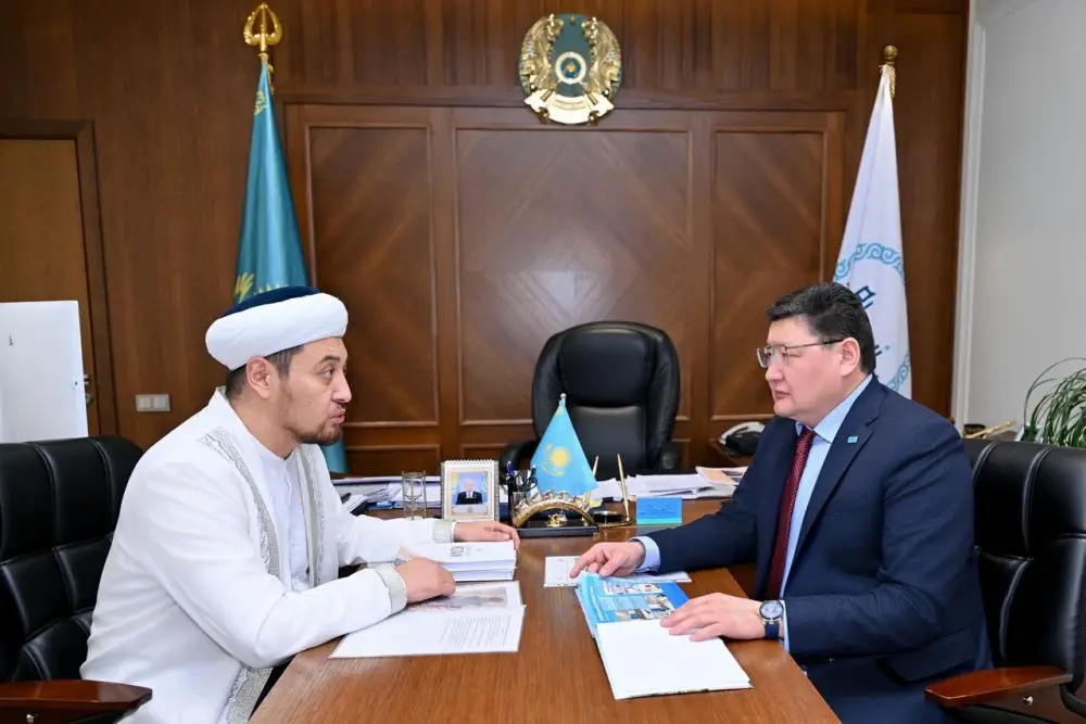Аким области встретился с главным имамом региона (3)