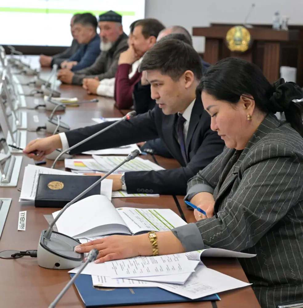 Аким области провел встречу с сельхозтоваропроизводителями региона, на которой обсудили подготовку и проведение весенне-полевых работ текущего сезона (3)