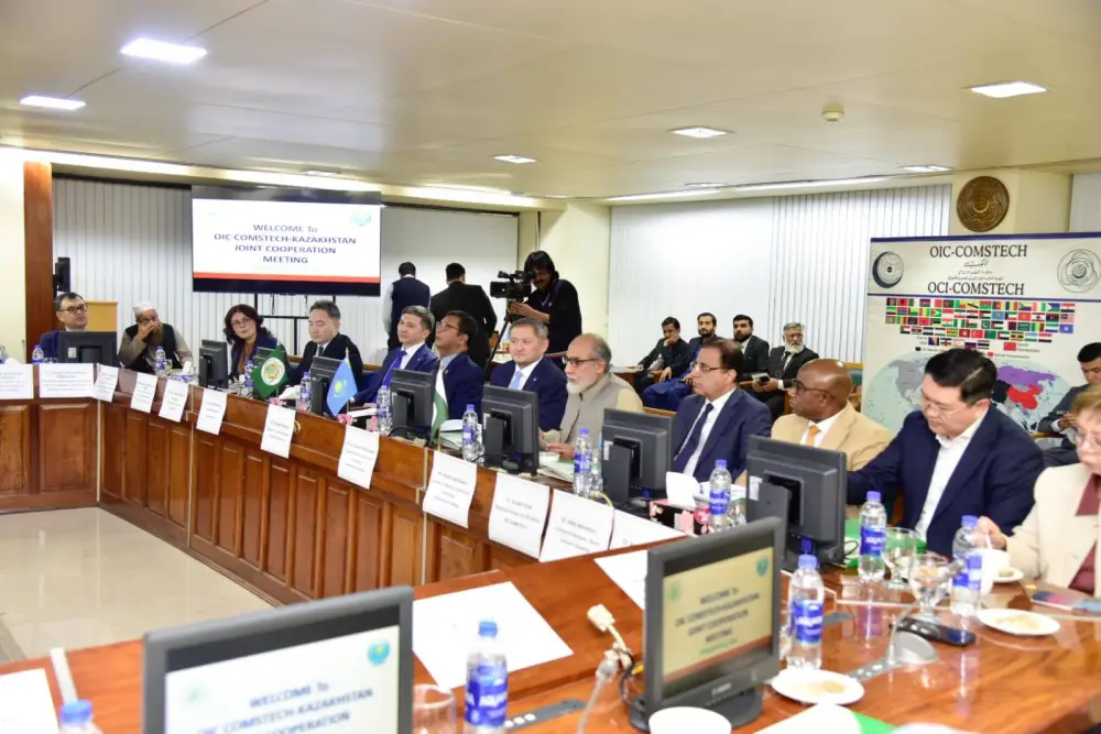 Казахстан и COMSTECH укрепляют научно-образовательное партнерство (2)