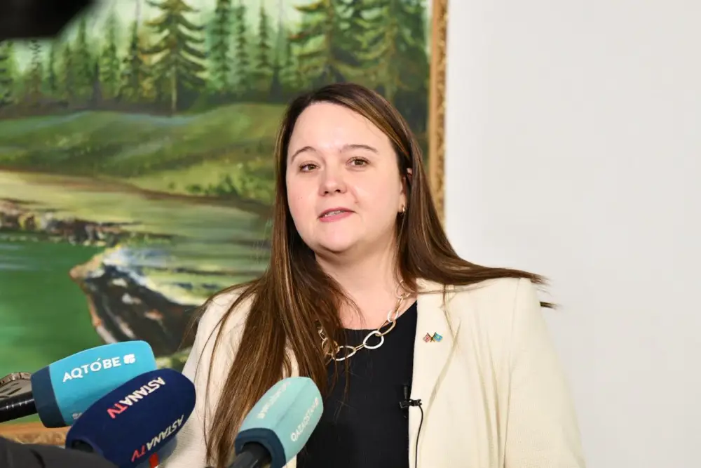 Таза Қазақстан: Прошел показ экологического документального фильма «Топырақтың алты дюймі» (6)