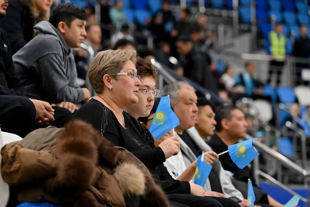 В Семее прошла акция в поддержку проекта новой Конституции (3)