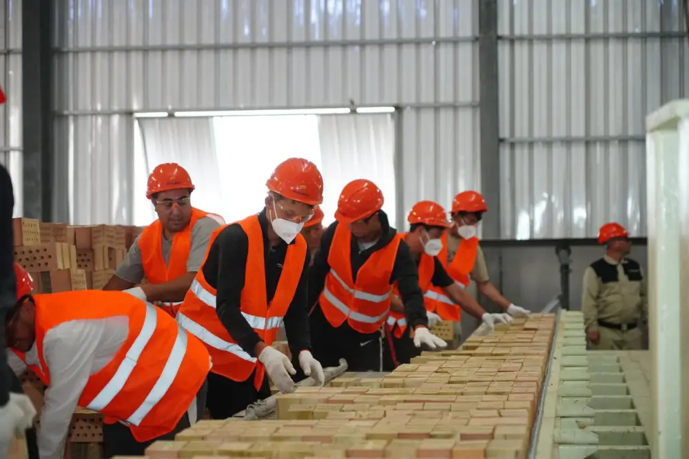 НУРАЛХАН КУШЕРОВ ПРОРАБОТАЛ С ИНВЕСТОРАМИ ХОД РЕАЛИЗАЦИИ НОВЫХ ЗАВОДОВ (2)