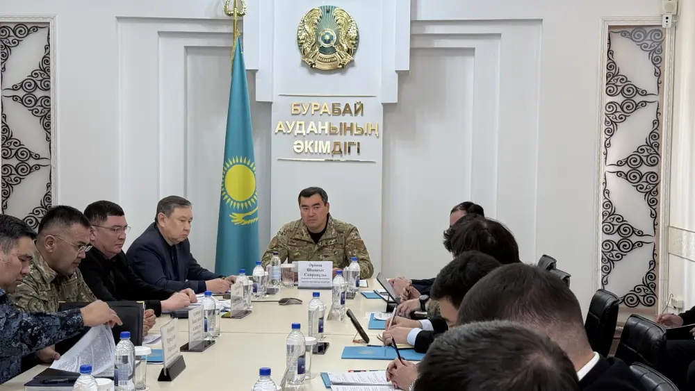 Глава МЧС посетил пострадавших и поручил обеспечить всестороннюю помощь (10)