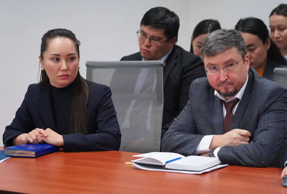 В национальном правозащитном центре обсудили проект новой Конституции (4)