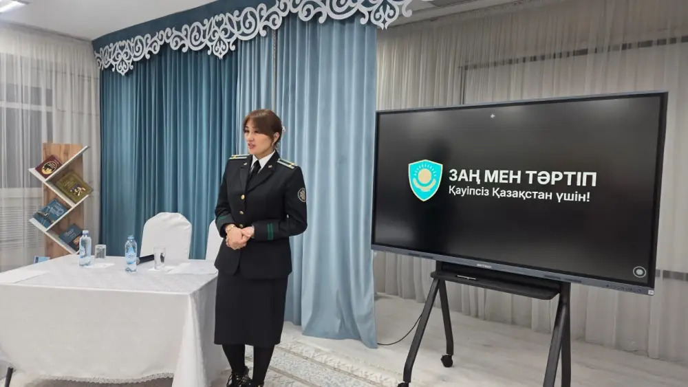 «Закон и порядок»: в Астане родителям малышей рассказали, как не попасть в ловушку мошенников (2)