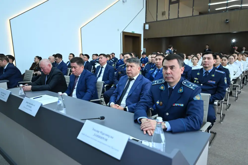 В области Абай прошел форум «Мен және Заң» (3)