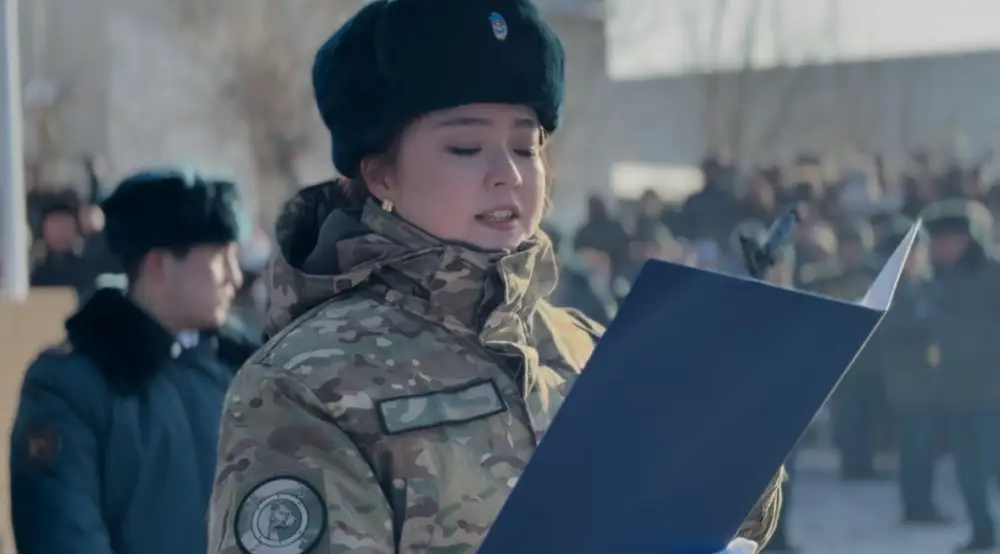 В Семее церемония принятия Военной присяги гвардейцев запомнилась особыми моментами (3)