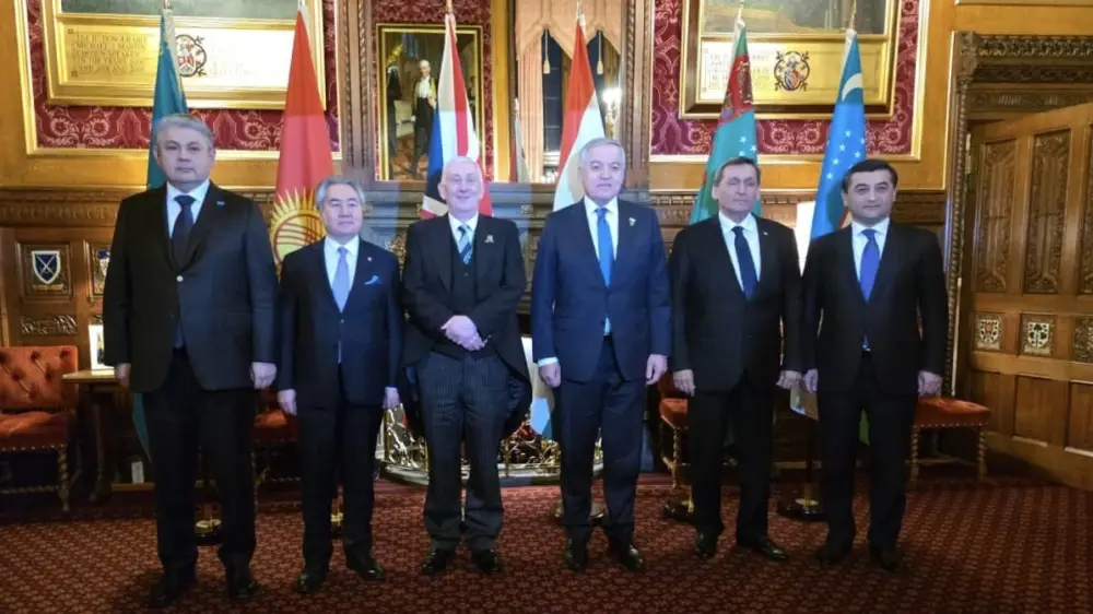 В Лондоне состоялась совместная встреча глав МИД стран Центральной Азии с депутатами Парламента Великобритании (3)