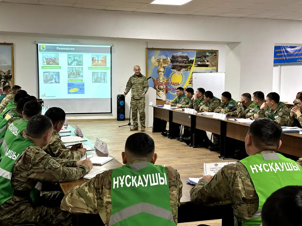 В Гвардейском гарнизоне сержанты изучают современные методы ведения боевых действий (6)