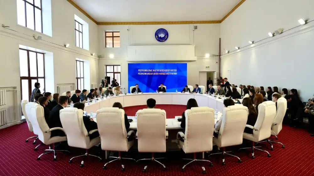 В ВКО этнокультурные объединения и молодежь поддержали проект новой Конституции (8)