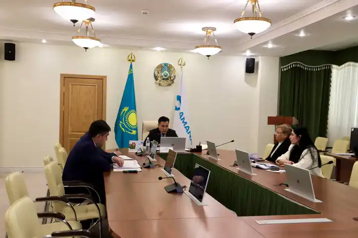 А. Ертаев провел прием граждан в общественной приемной партии «Аманат» (3)