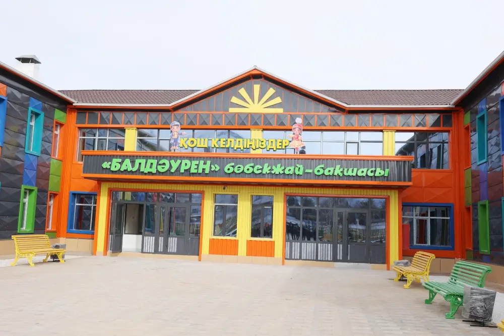 Рабочая поездка в Меркенский район: общественная безопасность, архивное наследие и инфраструктурное развитие (10)