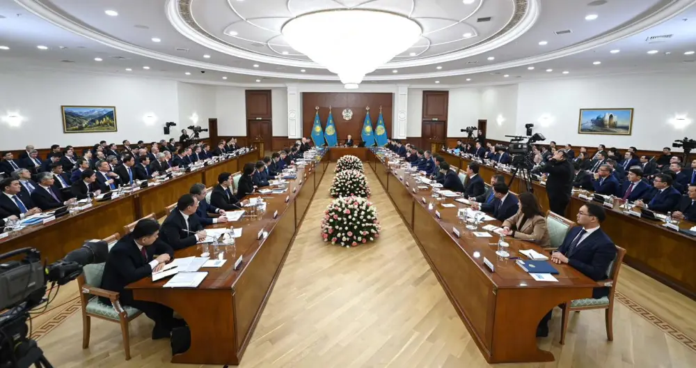 Выступление Главы государства Касым-Жомарта Токаева на расширенном заседании Правительства (2)