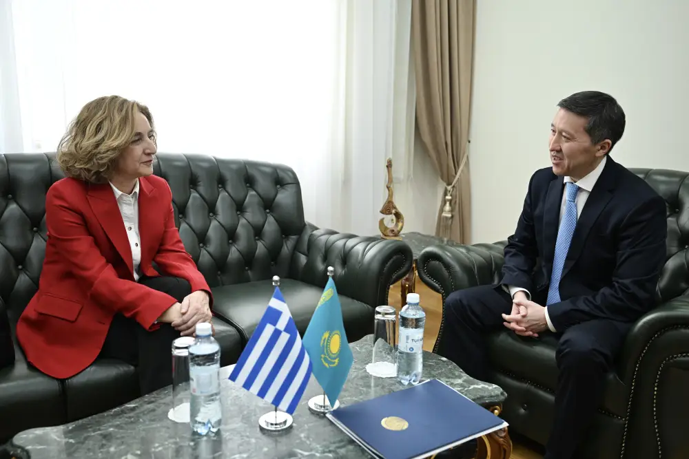 В МИД Казахстана обсудили перспективы казахско-греческого сотрудничества (2)