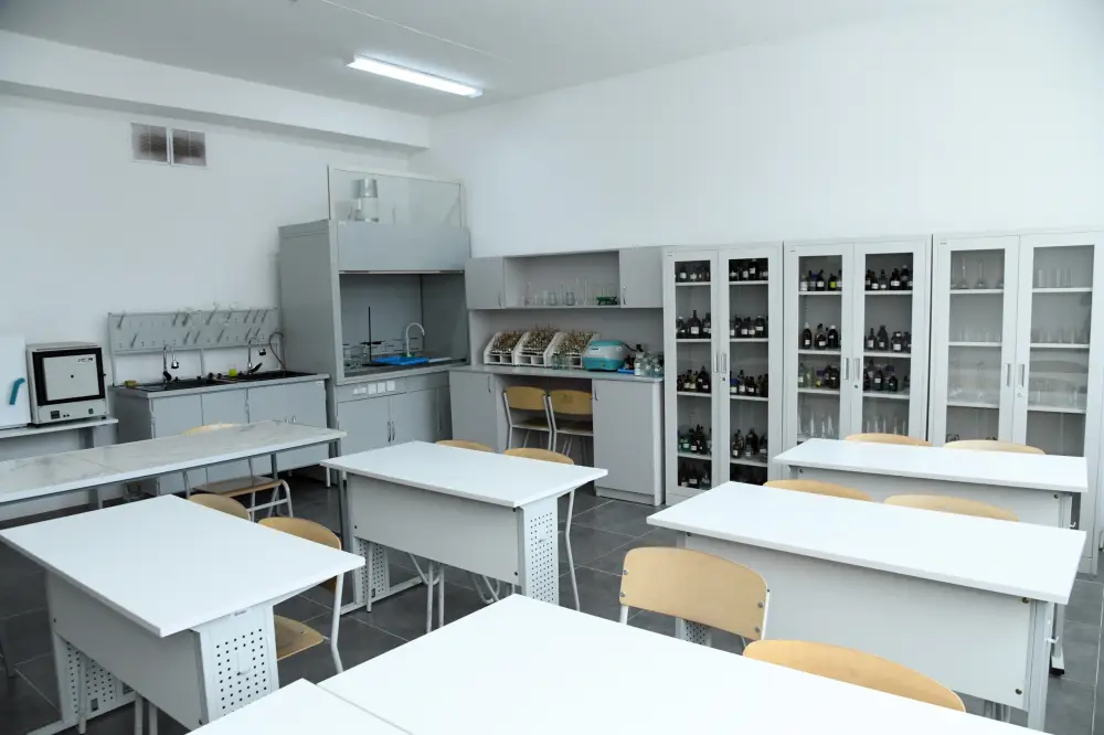 В УНИВЕРСИТЕТЕ АБАЯ ОТКРЫЛИ ШЕСТЬ СОВРЕМЕННЫХ ЛАБОРАТОРИЙ (7)