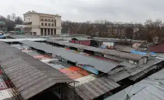 Осуждение группы лиц за незаконное снятие ареста с имущества в Алматы