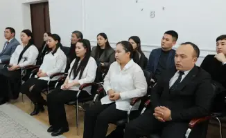 В Жамбылской области аким встретился с молодыми специалистами для обсуждения новой Конституции