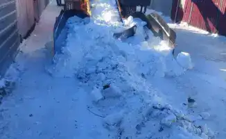 Снегоуборочные работы в Астане: более 3 100 дорожных рабочих и 1 600 единиц спецтехники на борьбе с зимними осадками