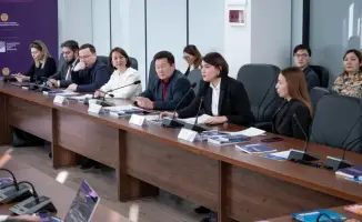 Международный опыт в развитии совещательных институтов: обсуждение в Астане