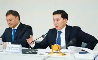 На пьедестале славы: министр встречает героев легкой атлетики Казахстана