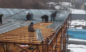 Снос незаконного трехэтажного дома в Ерменсае: последствия для градостроительной политики Алматы