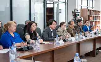 Обсуждение влияния конституционных реформ на качество жизни граждан в Астане