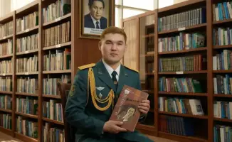 поэтический челлендж в армии чтение стихов Мукагали Макатаева 95 лет