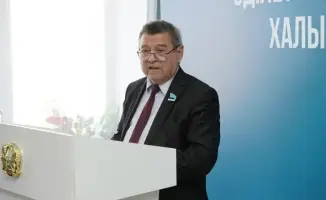 Встреча по обсуждению новой Конституции во Дворце творчества в Семее