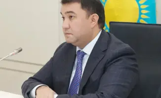 НУРАЛХАН КУШЕРОВ ВСТРЕТИЛСЯ С ИНВЕСТОРАМИ ДЛЯ ОБСУЖДЕНИЯ НОВЫХ ЗАВОДОВ В ТУРКЕСТАНСКОЙ ОБЛАСТИ