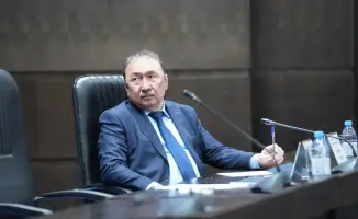 Дархан Жазықбай обсудил организационную культуру и прозрачность госуслуг с коллективом Комитета госказначейства