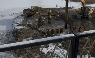 Разоблачение путей: Г. Мустафина очищает дорогу перед паводком