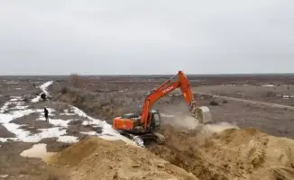 Очистка каналов в Сарысуском районе Жамбылской области для водоснабжения крестьянских хозяйств