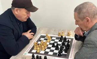 Турнир по шашкам среди пенсионеров в Астане: активное участие и достижения участников