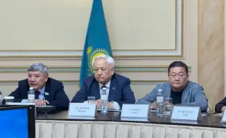 Алматы: писатели поддерживают новую Конституцию