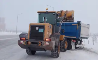 Снегопад в Астане: 1 700 машин на фронте!
