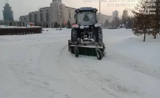 Астана справляется с зимними осадками: за ночь вывезли более 63 тысяч кубометров снега