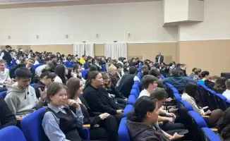 Обсуждение профилактики религиозного экстремизма на форуме сельской молодежи в Булаево