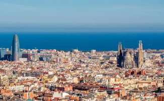 Барселона удваивает туристический налог с 1 апреля